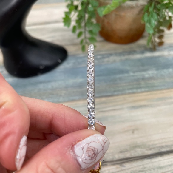 ⭐️Adorned Crown rhinestone bangle heart charm - Picture 6 of 9